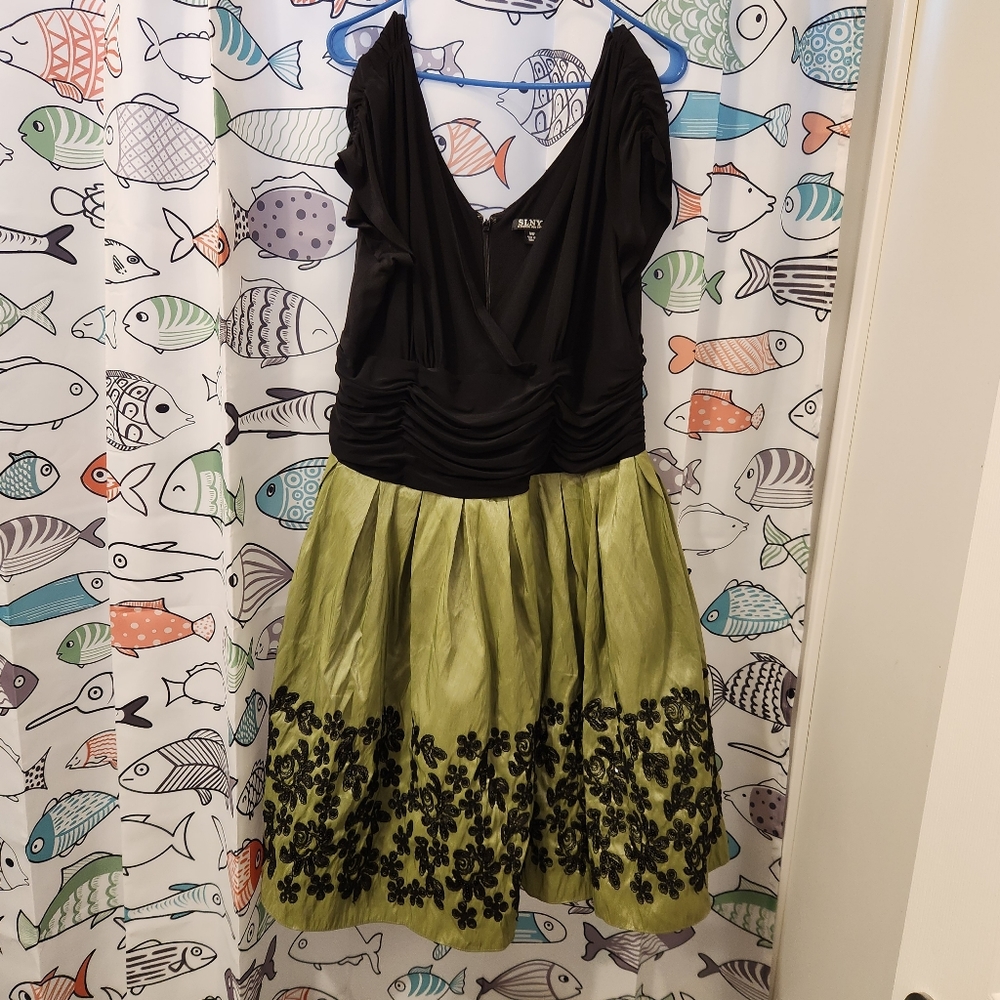 SLNY Black/Green dress with floral embellishments 18W